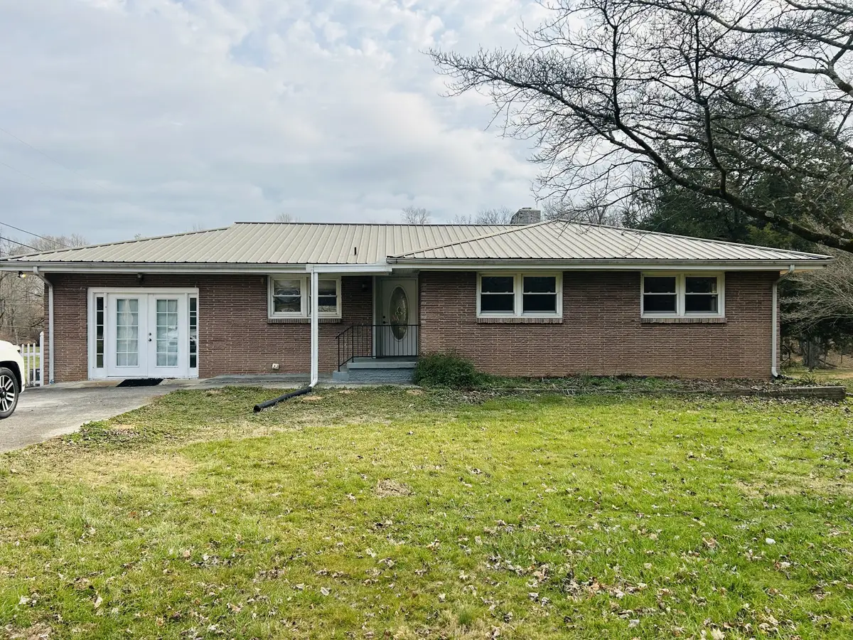 1301 Sycamore Dr, Manchester, TN 37355 - #1