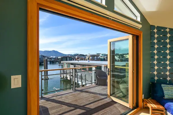 38 S 40 Dock, Sausalito, CA 94965