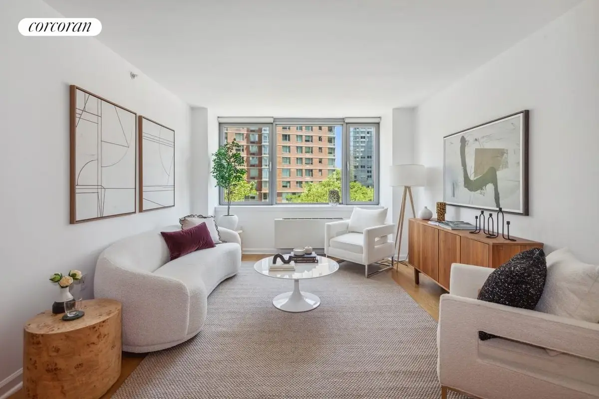 425 Main Street #9T, Manhattan, NY 10044 - #1