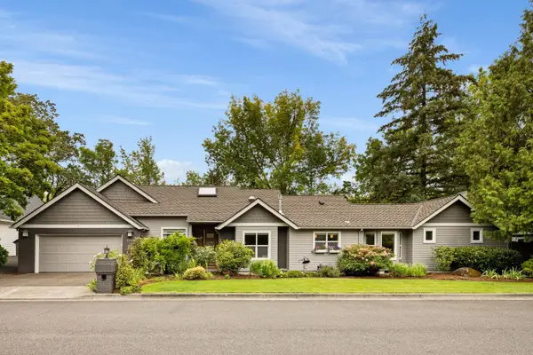 5541 Yorkshire Pl, LakeOswego, OR 97035