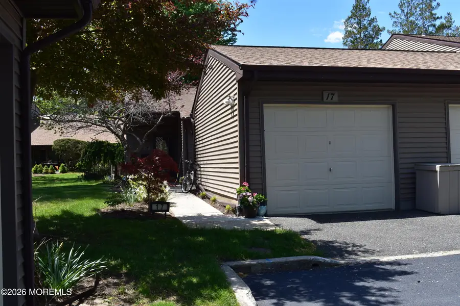 17 Concord Court, Red Bank, NJ 07701 - #3