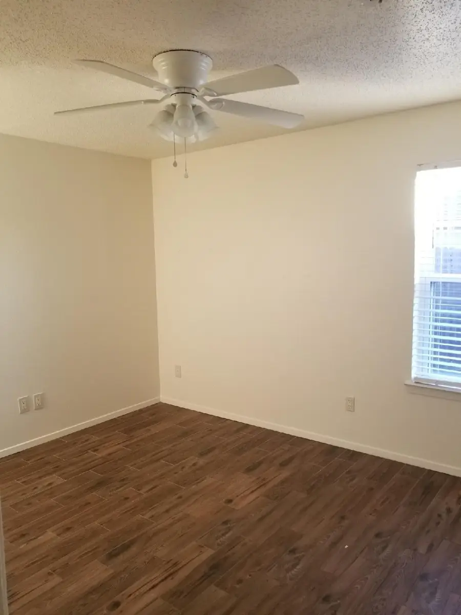 6492 Central Avenue, North Richland Hills, TX 76182 - Image #3