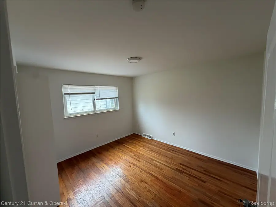 5972 N Gulley Road, Dearborn Heights, MI 48127 - #3