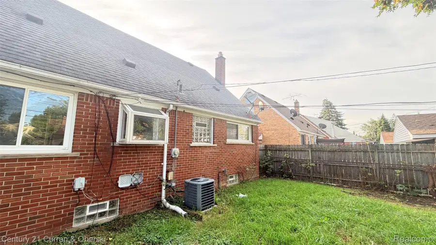 2040 Grindley Park Street, Dearborn, MI 48124 - #3