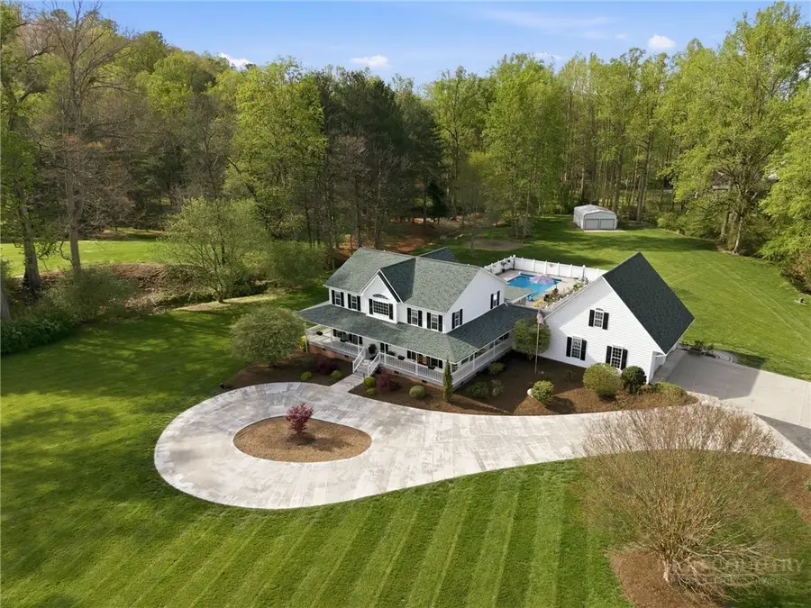 485 Country Club Road Extension, Wilkesboro, NC 28697 - #3