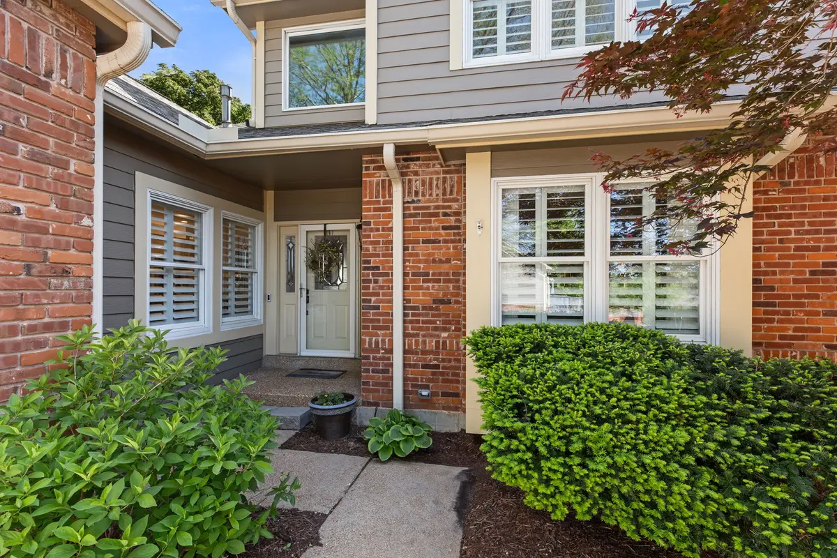 710 Willow Spring Hill Court, Town And Country, MO 63017 - #1