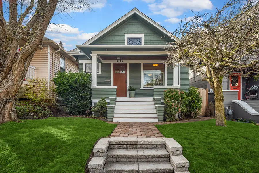 2113 3rd Avenue W, Seattle, WA 98119 - #2