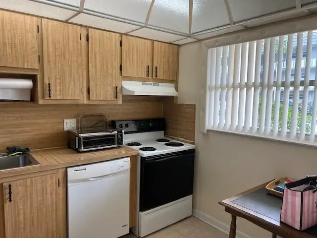 6700 Royal Palm Boulevard #D108, Margate, FL 33063 - Image #3