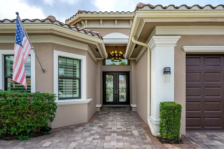 3910 Glacier Court, Naples, FL 34119 - Image #3