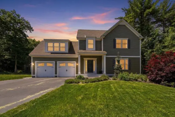 18 Hawthorne Drive, Auburn, NH 03032