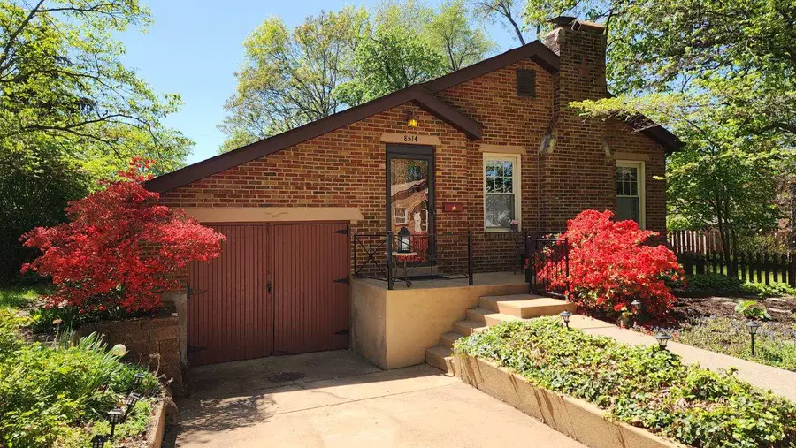 8514 Henrietta Avenue, Brentwood, MO 63144 - #2