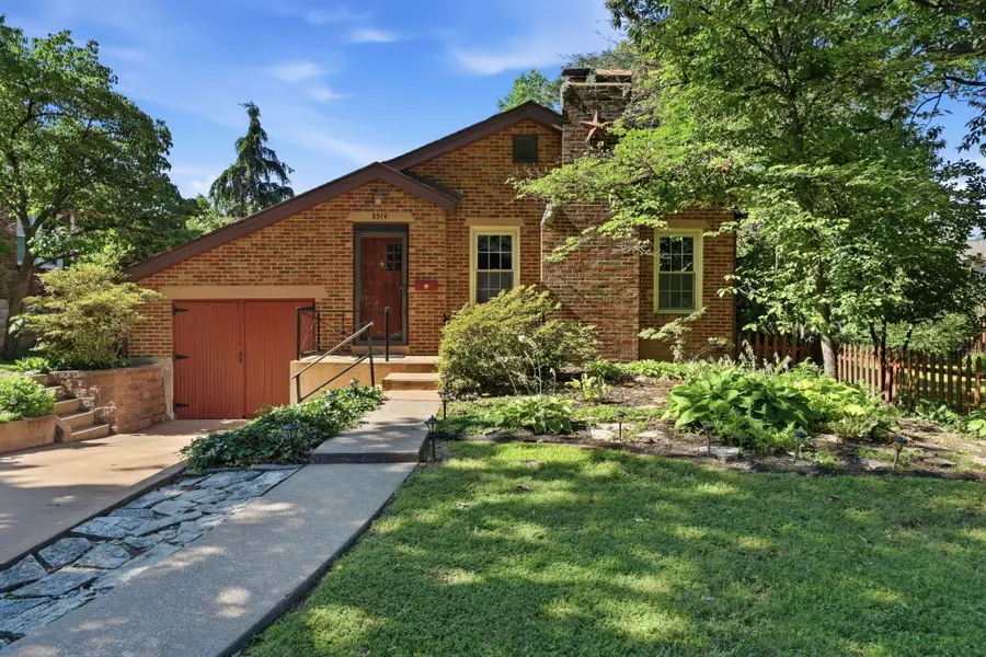 8514 Henrietta Avenue, Brentwood, MO 63144 - #3