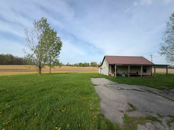 3805 W 400 N Road, Columbia City, IN 46725