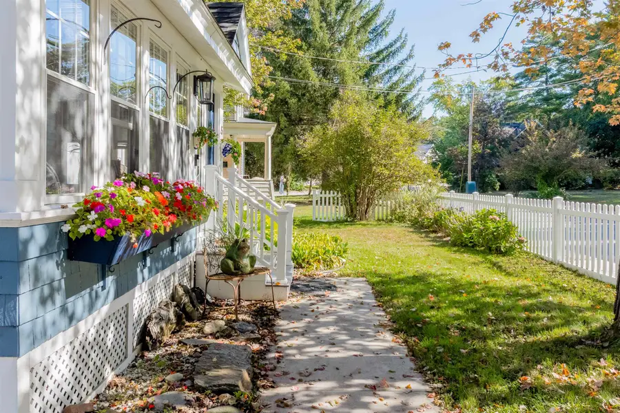 15 Woodland Street, Claremont, NH 03743 - #3