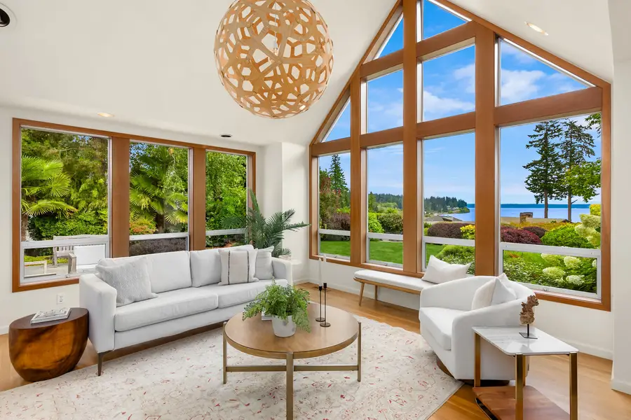 10017 Edgecombe Place Ne, Bainbridge Island, WA 98110 - #3