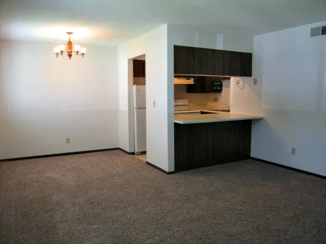 302 Woodwinds Court, Kirksville, MO 63501 - #3