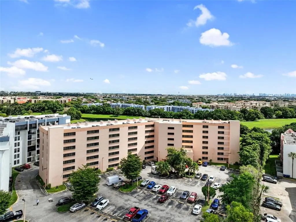 9688 Fontainebleau Blvd #610, Miami, FL 33172 - Image #1