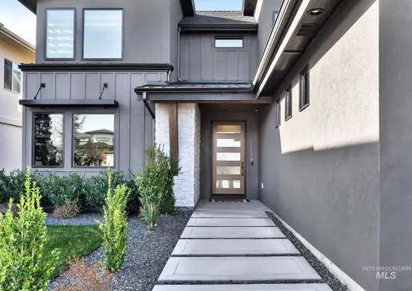 7929 W Deerfawn Ln, Eagle, ID 83616