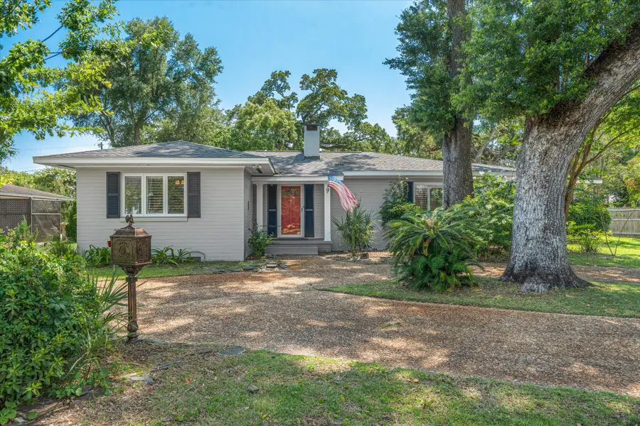 15 Lakeside Dr, Pensacola, FL 32507 - #2
