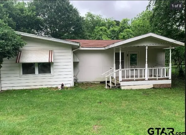 312 N Main, Bogata, TX 75417