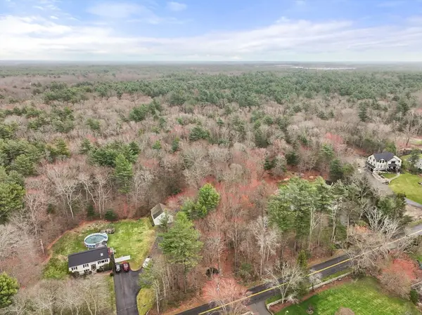 Off Vernon, Middleboro, MA 02346
