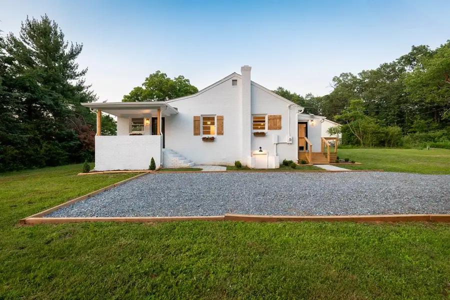 3806 Richmond Highway, Spout Spring, VA 24593 - Image #2