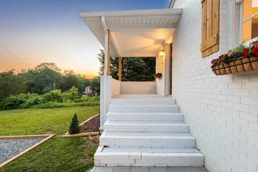 3806 Richmond Highway, Spout Spring, VA 24593 - Image #3