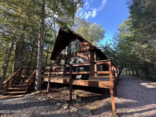 56 Brookfield Road, Lake Ariel, PA 18436