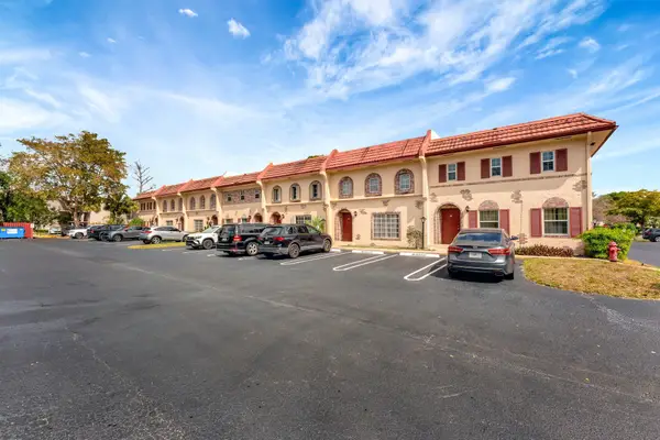 3058 Riverside Drive #D7, Coral Springs, FL 33065