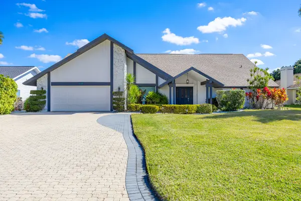 2529 Kings Lake Boulevard, Naples, FL 34112