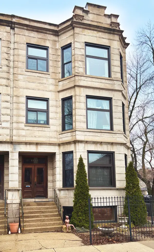 2454 N Spaulding Avenue, Chicago, IL 60647