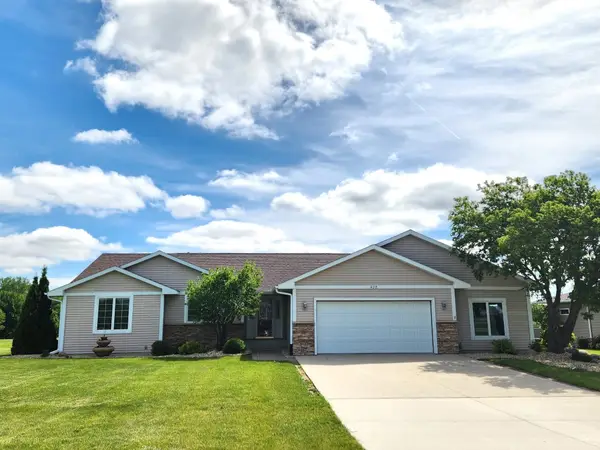 428 Brickyard Rd, SHEFFIELD, IA 50475