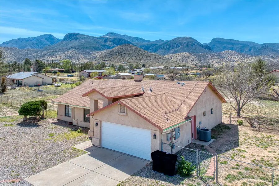 3821 E Keeling Road, Hereford, AZ 85615 - #2