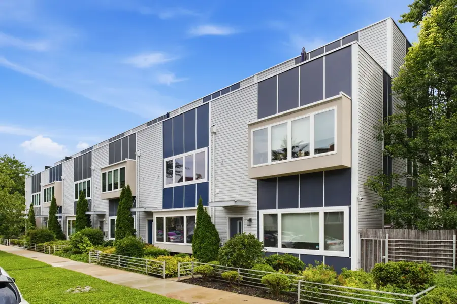 3573 W Wabansia Avenue, Chicago, IL 60647 - #2