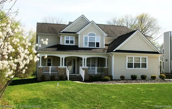 174 Evaline Drive, Troy, MI 48085