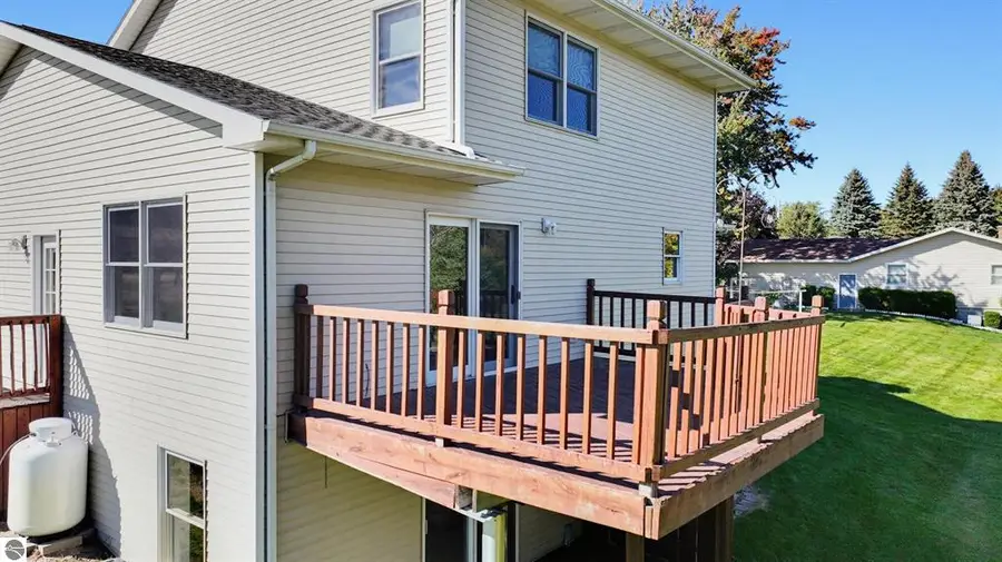 4683 Powell, Mount Pleasant, MI 48858 - #3