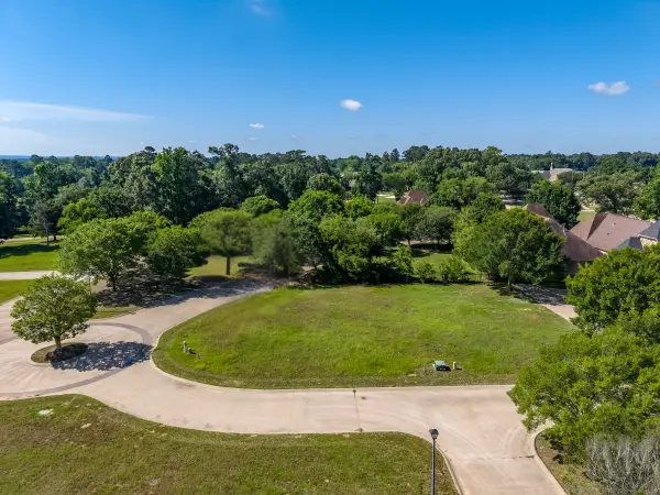 100 Elm Tree Circle, Bullard, TX 75757