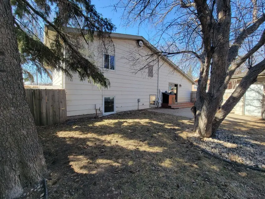 118 Church Drive, Aberdeen, SD 57401 - #3