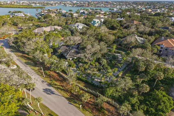 386 Live Oak Lane, Marco Island, FL 34145