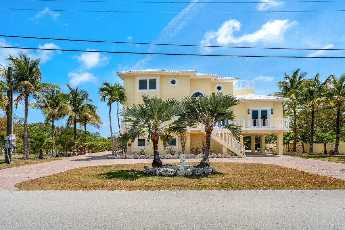 205 Stirrup Key Boulevard, Marathon, FL 33050 - Image #1