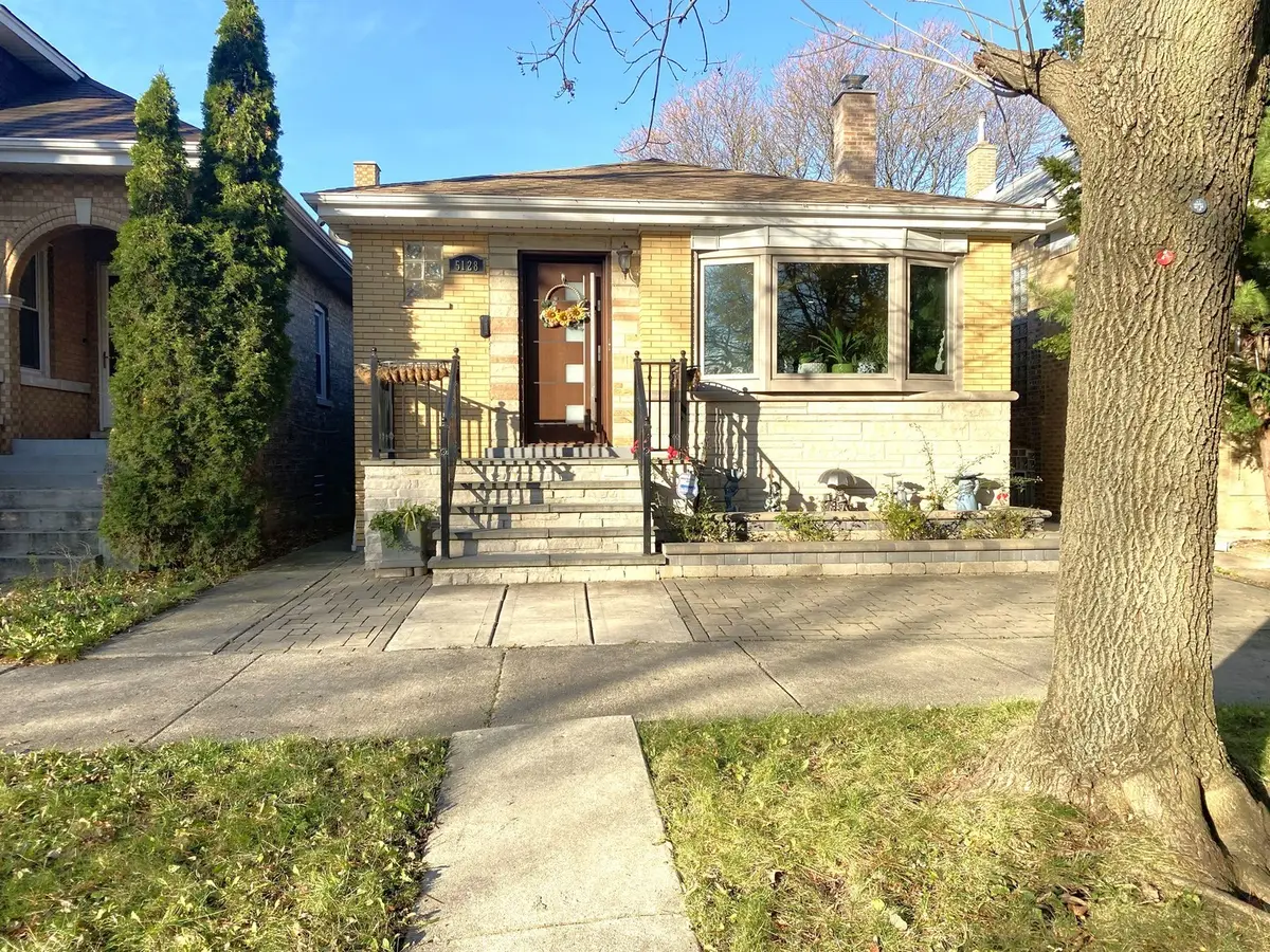 5128 N Keeler Avenue, Chicago, IL 60630 - #1
