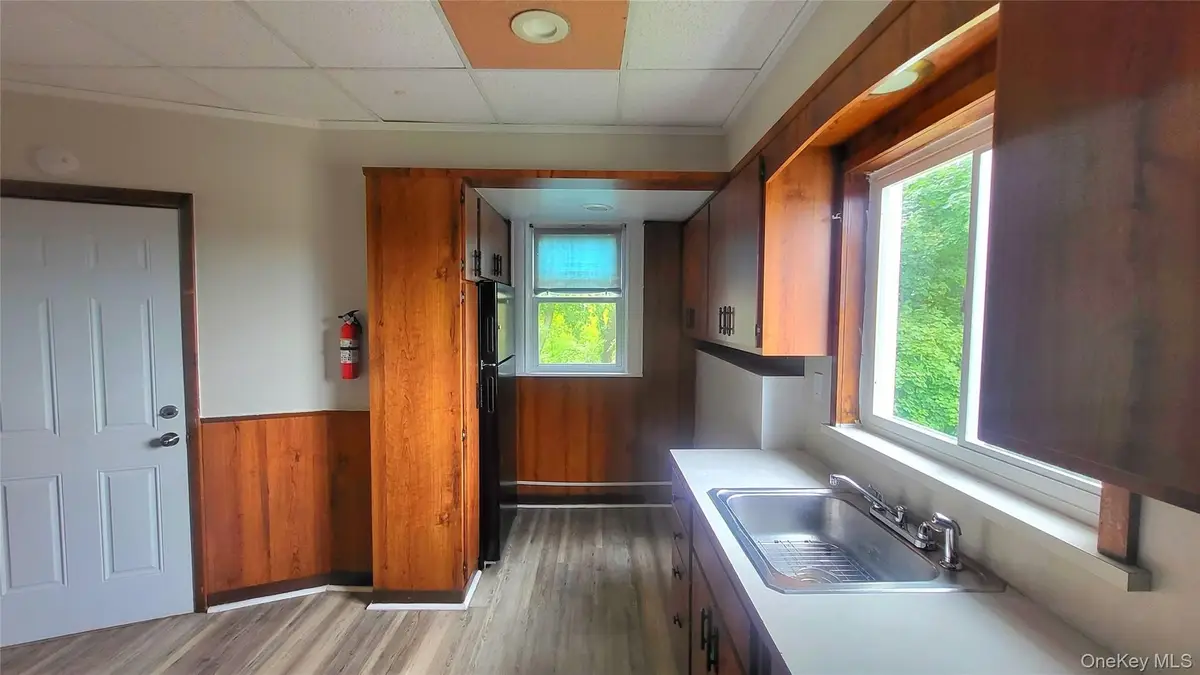37 ROOSEVELT AVE-APT 2, Poughkeepsie, NY 12601 - #1