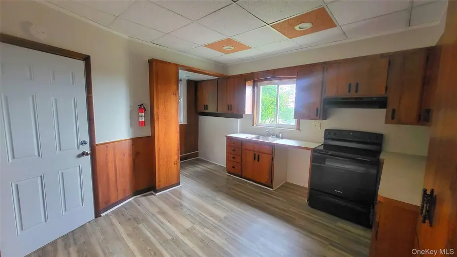 37 ROOSEVELT AVE-APT 2, Poughkeepsie, NY 12601 - #2