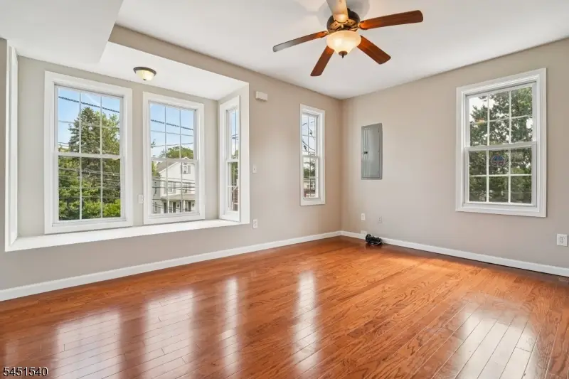 141 Walnut St , 2, Montclair, NJ 07042-3885 - #3
