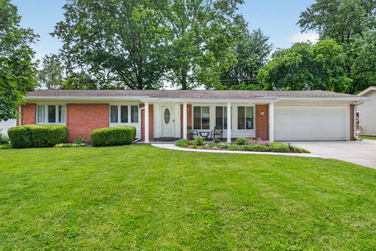 842 Lesparre Drive, Creve Coeur, MO 63141 - #1