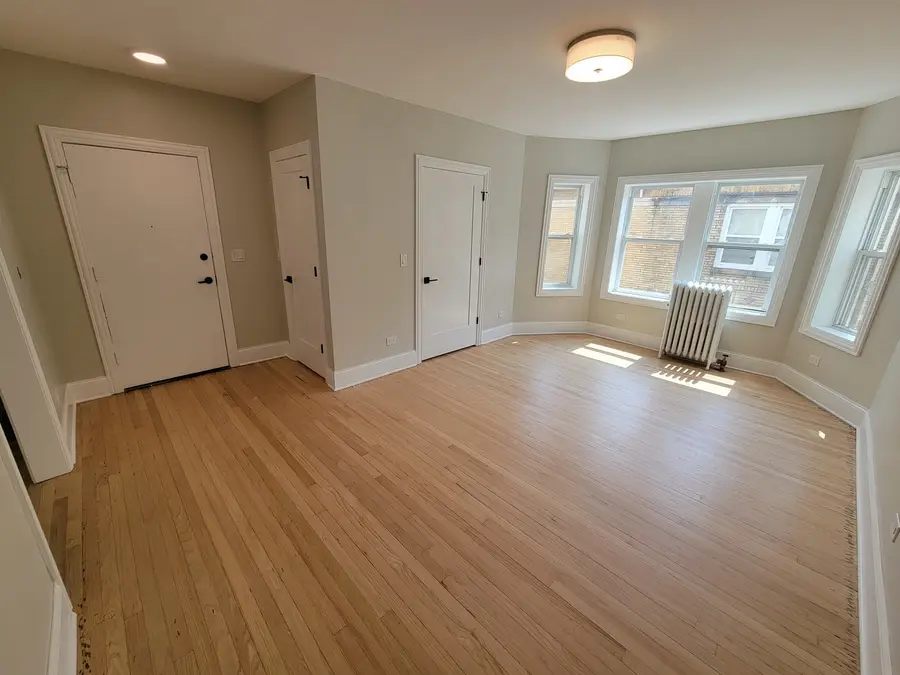 6418 N Richmond Street , 3A, Chicago, IL 60645 - #2