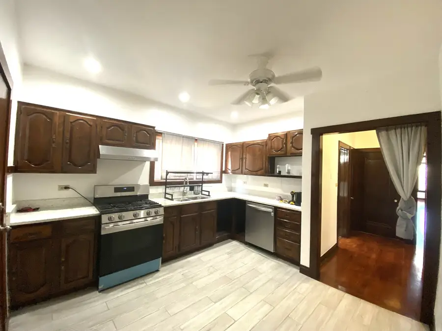 5434 N Spaulding Avenue , 2ND, Chicago, IL 60625 - #2