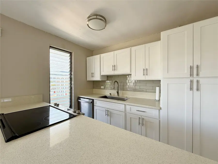 1670 Kalakaua Avenue Unit #802, Honolulu, HI 96826 - #2