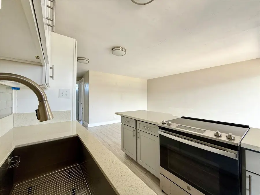 1670 Kalakaua Avenue Unit #802, Honolulu, HI 96826 - #3