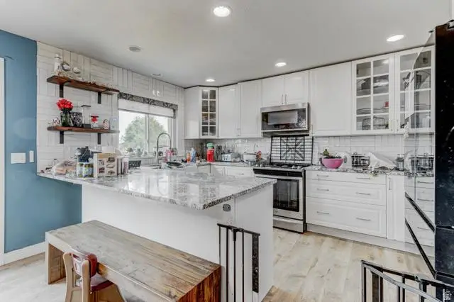 8842 N Jefferson Dr, Eagle Mountain, UT 84005 - #3